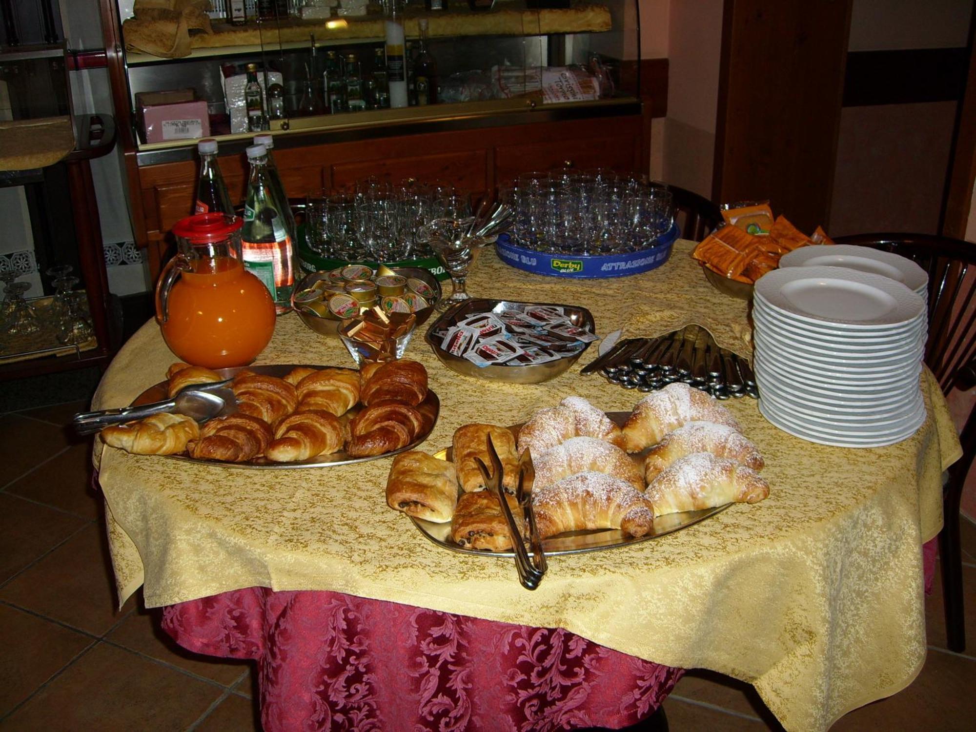 Formica 3*