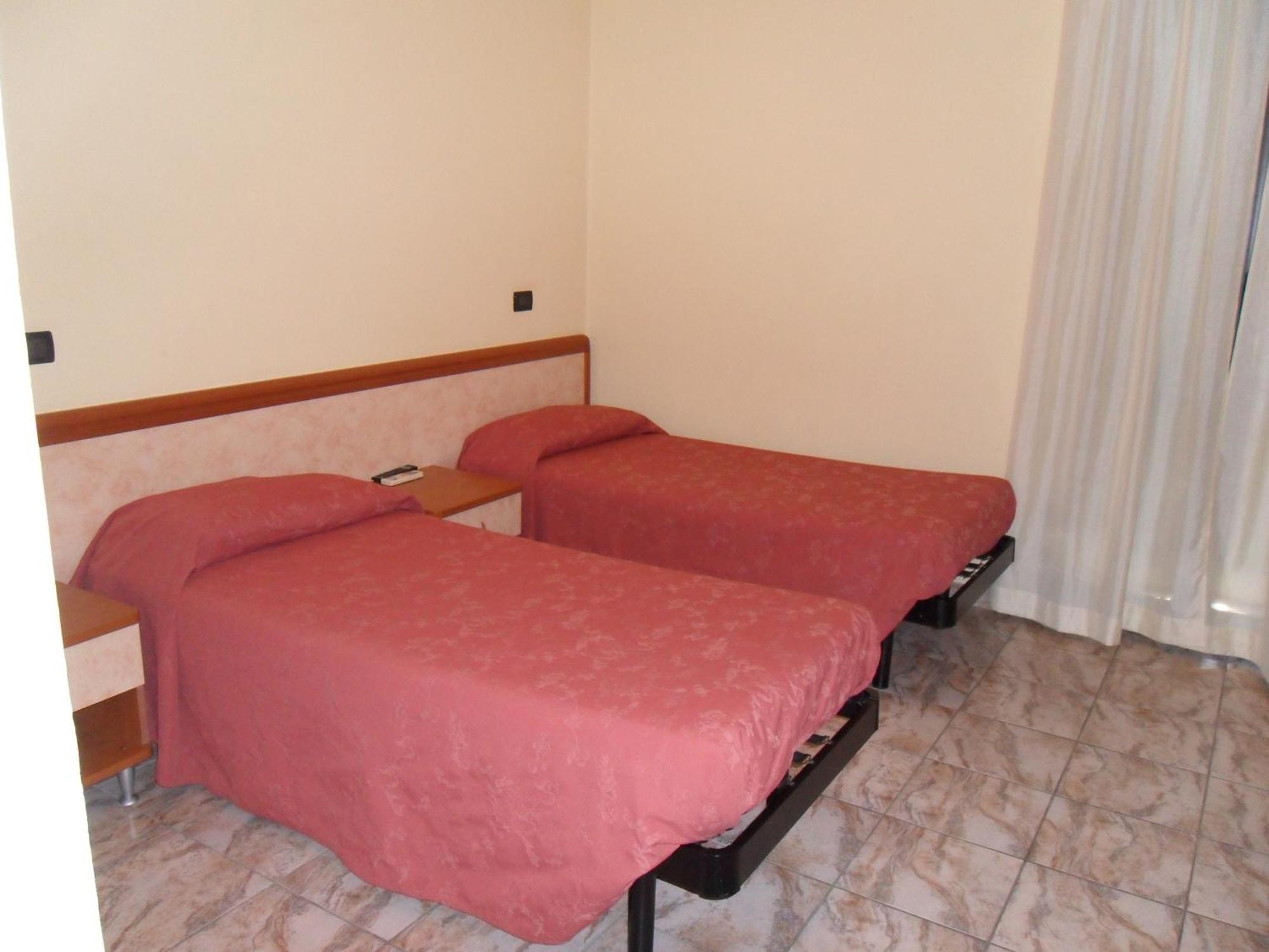 Formica Hotel 3*