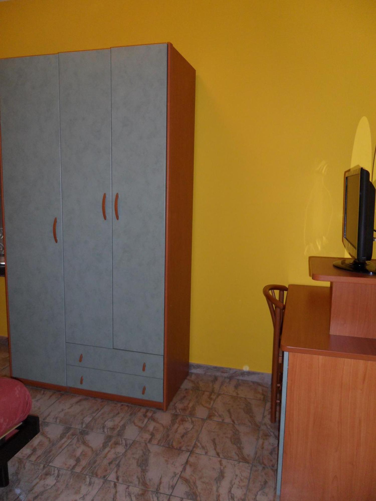 Formica Hotel