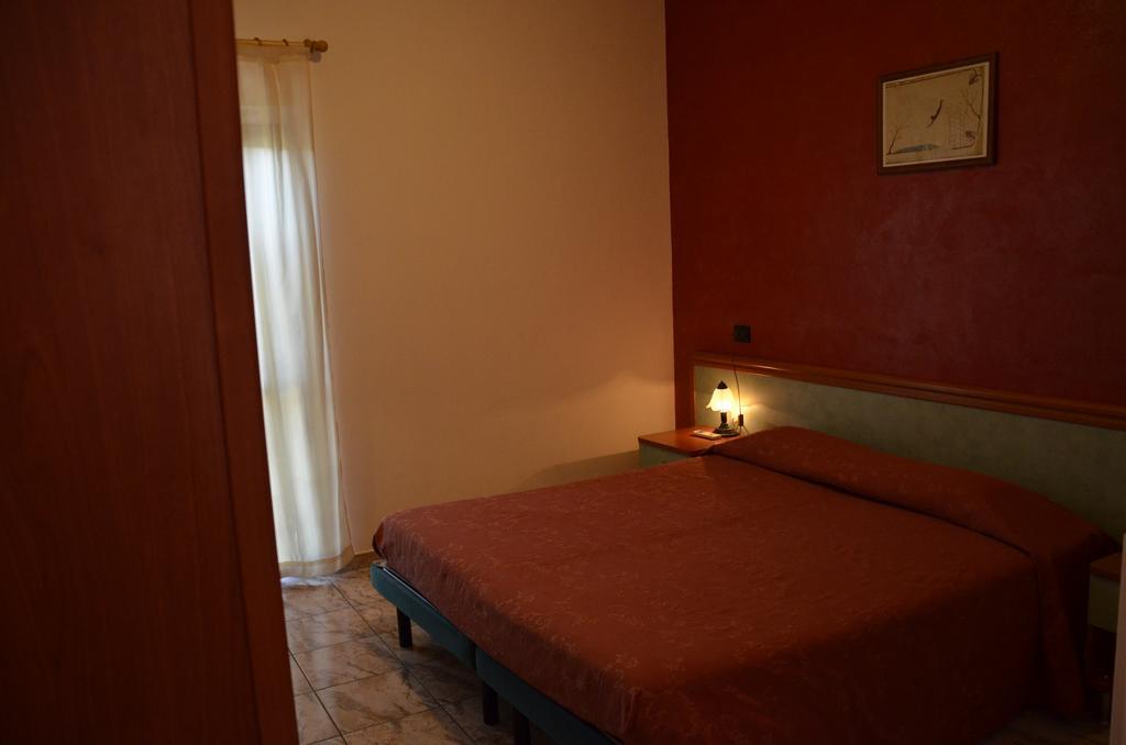 Formica Hotel